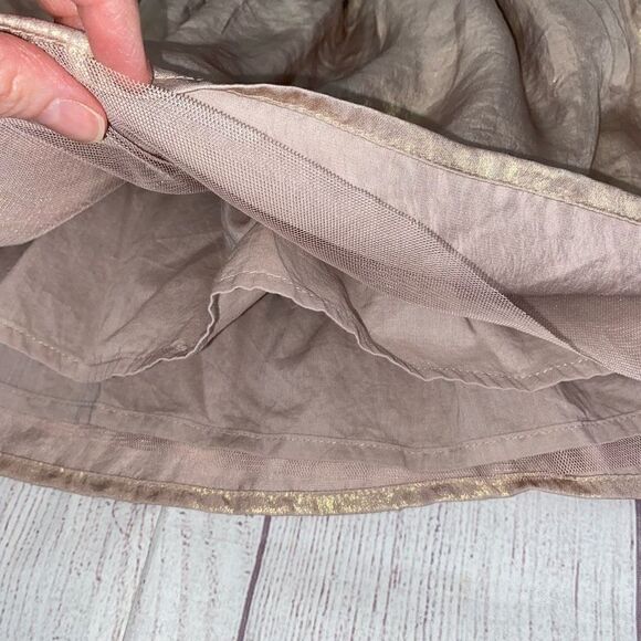 Gap metallic gold pull on skirt w/elastic back waist sz 4T little girls - Picture 3 of 6